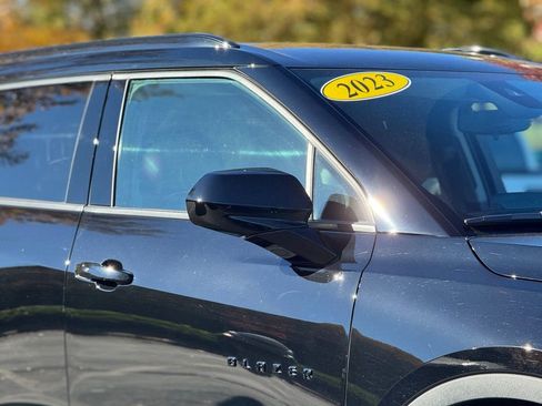 Used 2023 Chevrolet Blazer LT w/ Midnight/Sport Edition image 7