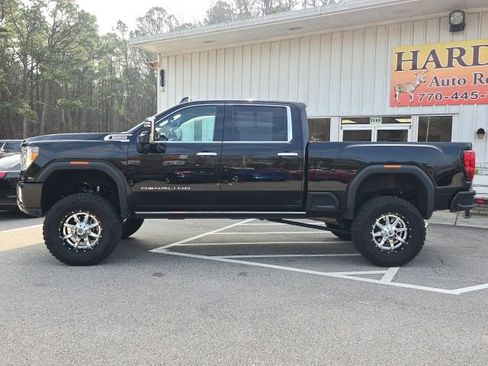 Used 2021 GMC Sierra 3500 Denali w/ Denali Ultimate Package image 3