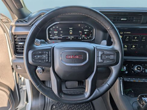 Used 2024 GMC Sierra 1500 AT4 w/ Technology Package image 21