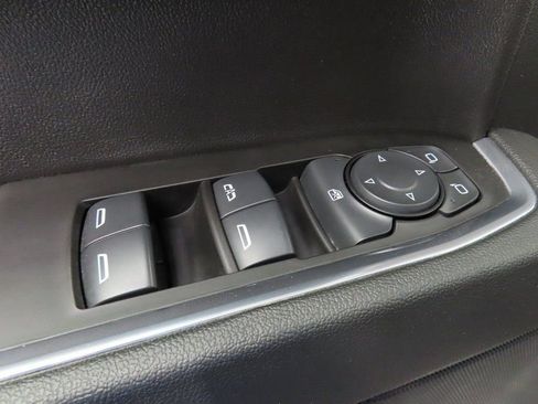 Used 2024 GMC Sierra 1500 SLE w/ X31 Off-Road Package image 57