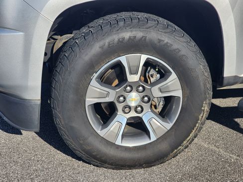 Used 2019 Chevrolet Colorado Z71 AWD/4WD image 13