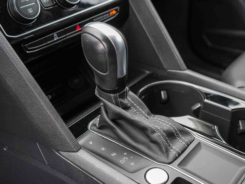 Certified 2023 Volkswagen Atlas SE FWD image 20