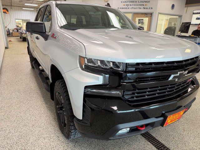 Used 2020 Chevrolet Silverado 1500 LT Trail Boss AWD/4WD image 4