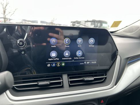 New 2026 Chevrolet Trax LS w/ LS Convenience Package FWD image 26