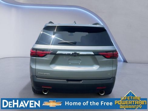 Used 2023 Chevrolet Traverse LT FWD image 5