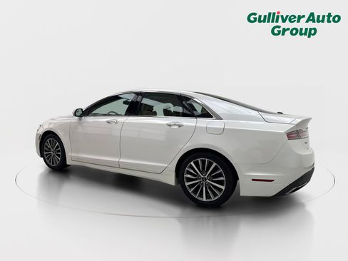 Used 2017 Lincoln MKZ Premiere AWD/4WD image 4