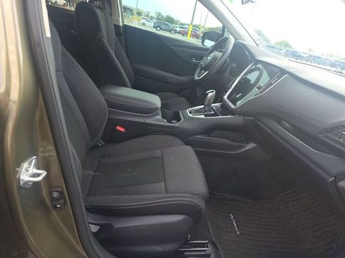 Used 2023 Subaru Outback Premium image 8