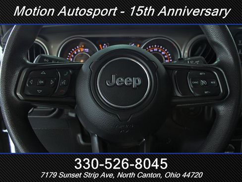 Used 2018 Jeep Wrangler Unlimited Sport AWD/4WD image 14