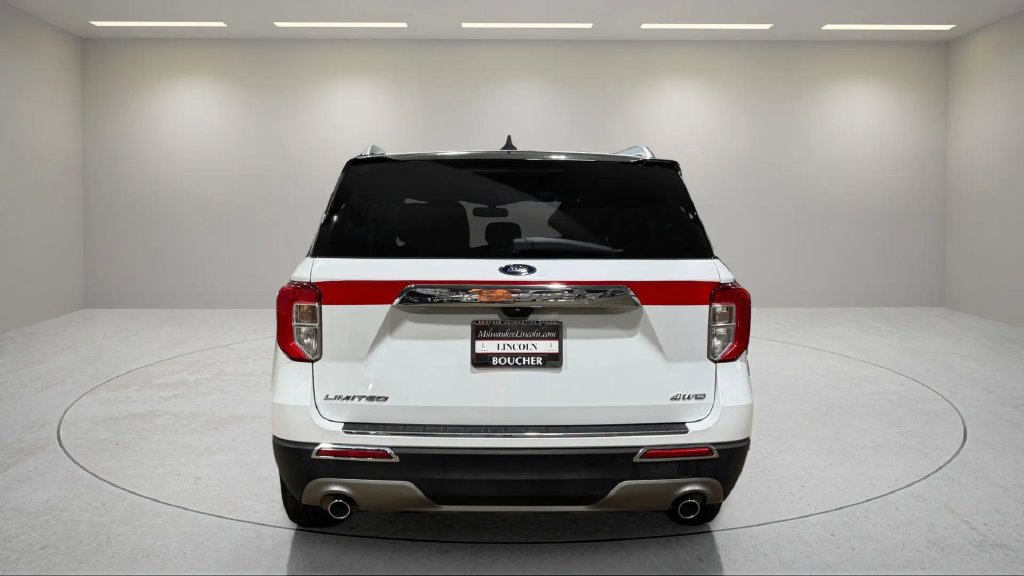 Used 2021 Ford Explorer Limited w/ Equipment Group 301A AWD/4WD image 4