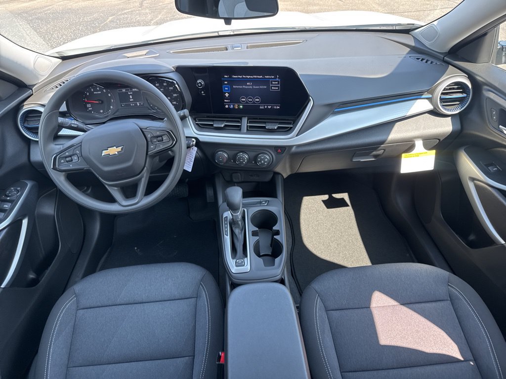 New 2026 Chevrolet Trax LS w/ LS Convenience Package FWD image 23