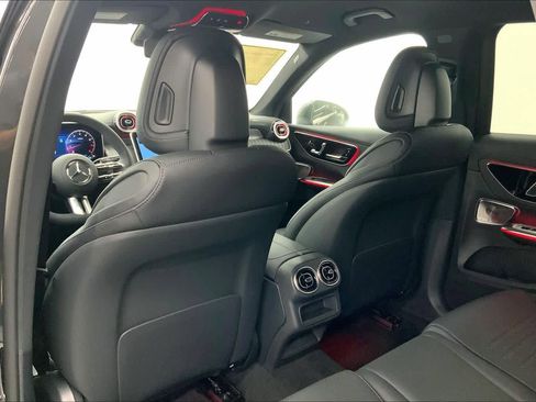 New 2026 Mercedes-Benz GLC 300 image 18
