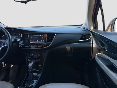Used 2017 Buick Encore Preferred image 17