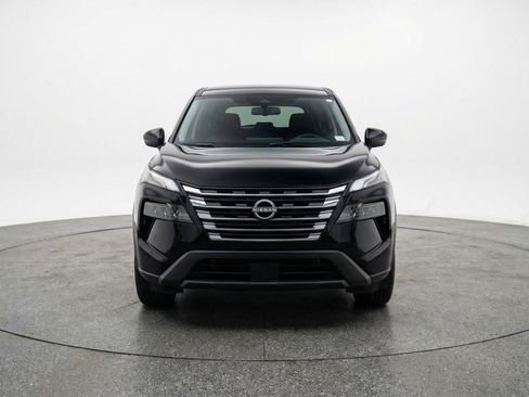 Used 2025 Nissan Rogue SV FWD image 2