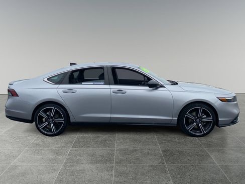 Used 2024 Honda Accord Sport image 6