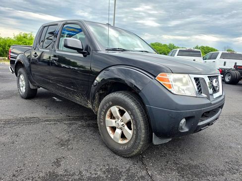 Used 2013 Nissan Frontier SV AWD/4WD image 9