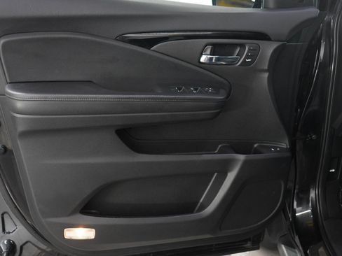 Used 2021 Honda Pilot Touring image 20
