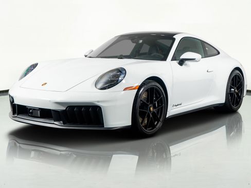 Used 2025 Porsche 911 Carrera 4 GTS image 20