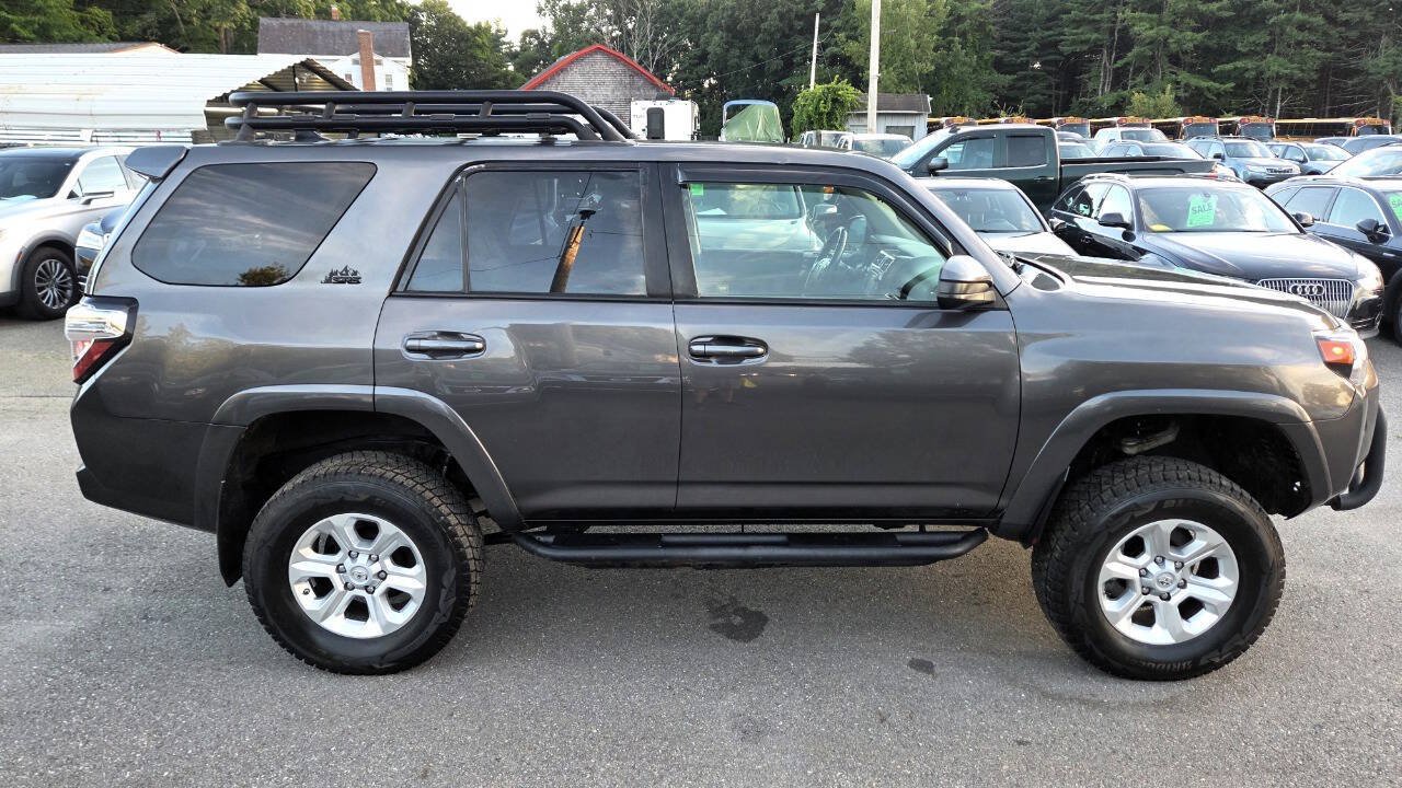 Used 2014 Toyota 4Runner SR5 AWD/4WD image 24