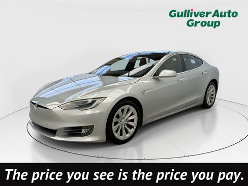 Used 2016 Tesla Model S P90D image 1