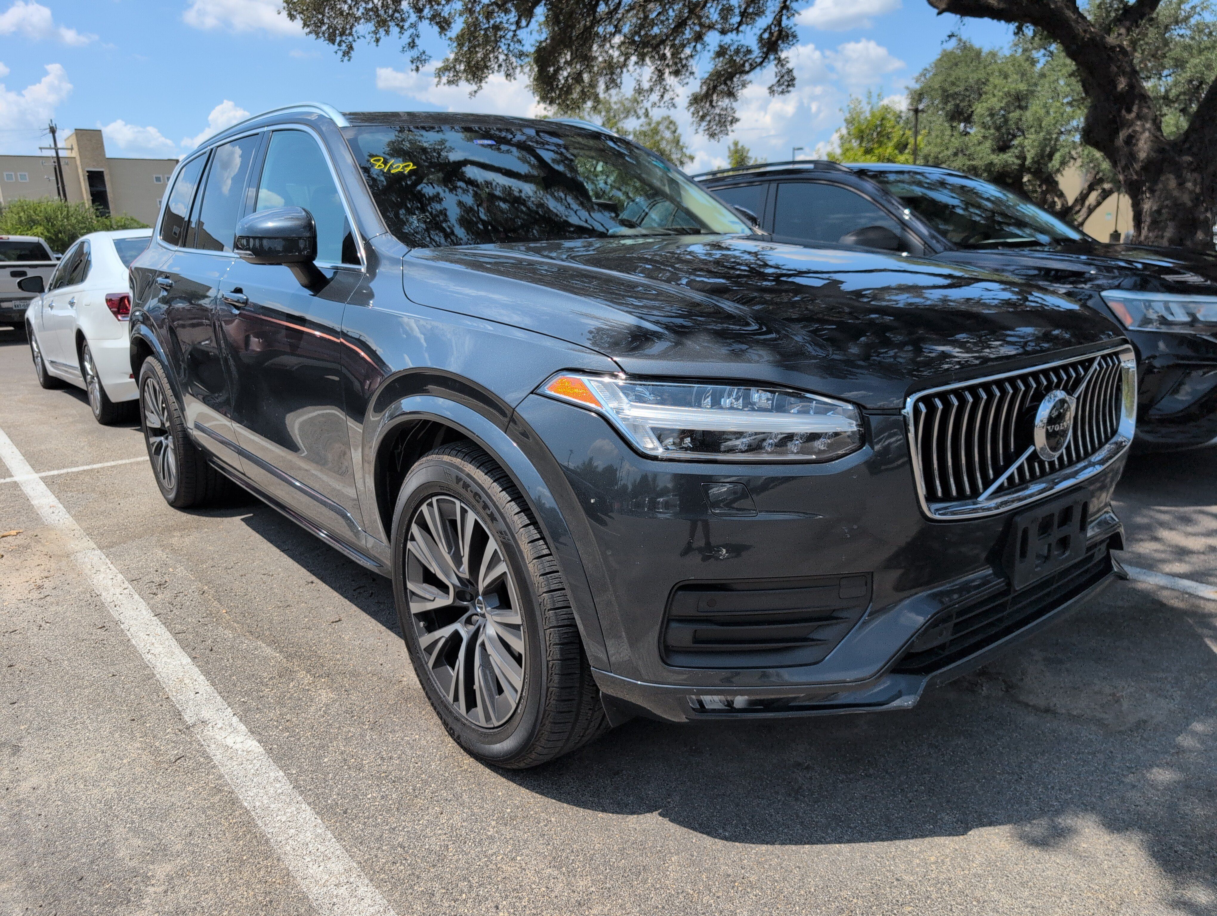 Used 2021 Volvo XC90 T6 Momentum w/ Advanced Package AWD/4WD image 2