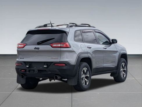 Used 2015 Jeep Cherokee Trailhawk w/ Leather Interior Group AWD/4WD image 6