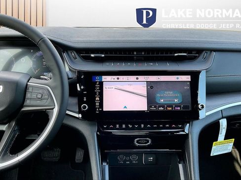 New 2026 Jeep Grand Cherokee Limited w/ Limited Altitude Package AWD/4WD image 12