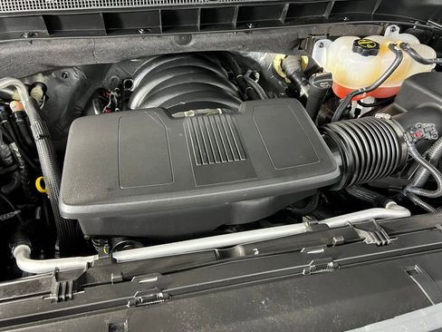 Used 2025 Chevrolet Tahoe Z71 image 37