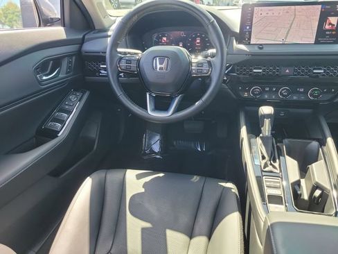 Used 2024 Honda Accord Touring image 12