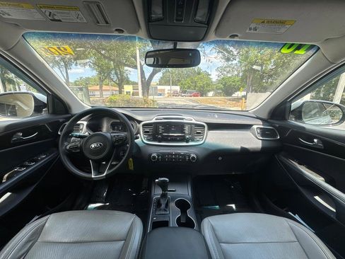 Used 2018 Kia Sorento L FWD image 21