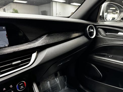 Used 2023 Alfa Romeo Stelvio Sprint RWD image 27