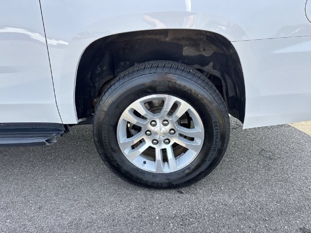 Used 2019 Chevrolet Suburban LT AWD/4WD image 14
