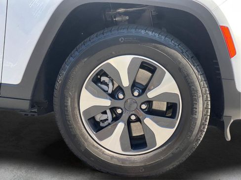 Used 2022 Jeep Grand Cherokee Limited 4xe AWD/4WD image 30