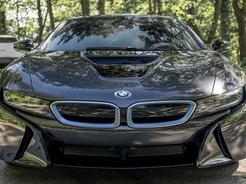 Used 2015 BMW i8 AWD/4WD image 13