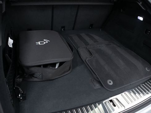 Certified 2025 Porsche Cayenne Turbo image 32