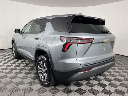 Used 2025 Chevrolet Equinox LT FWD image 8
