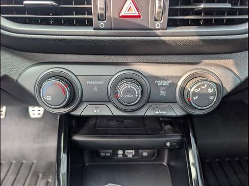 Used 2021 Kia Forte GT image 11