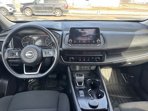Used 2024 Nissan Rogue S image 28
