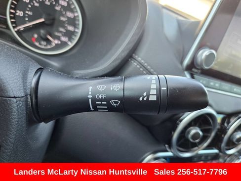 Used 2025 Nissan Sentra SV w/ All-Weather Package FWD image 22