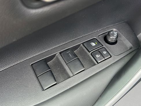 Used 2025 Toyota Corolla SE FWD image 10