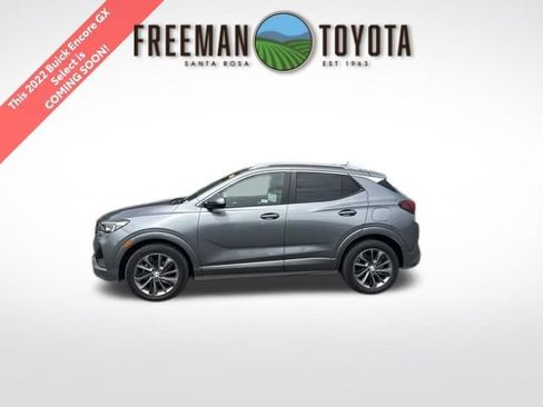 Used 2022 Buick Encore GX Select w/ Sport Touring Package FWD image 1