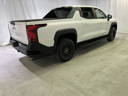 Used 2024 Chevrolet Silverado EV W/T image 11