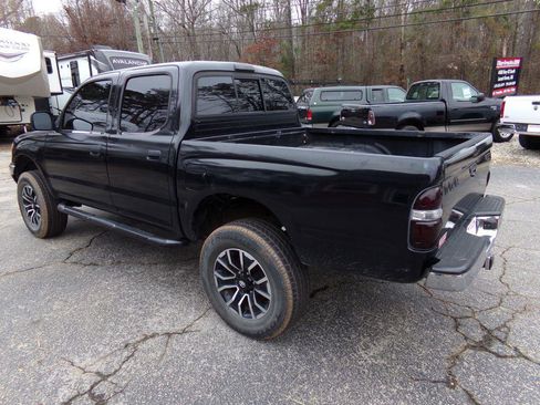 Used 2004 Toyota Tacoma PreRunner w/ Convenience Pkg image 4