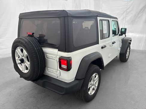 Used 2022 Jeep Wrangler Unlimited Sport AWD/4WD image 7