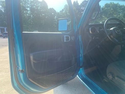 Used 2020 Jeep Wrangler Unlimited Sport S AWD/4WD image 19