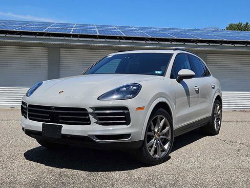 Certified 2022 Porsche Cayenne Platinum Edition AWD/4WD image 1