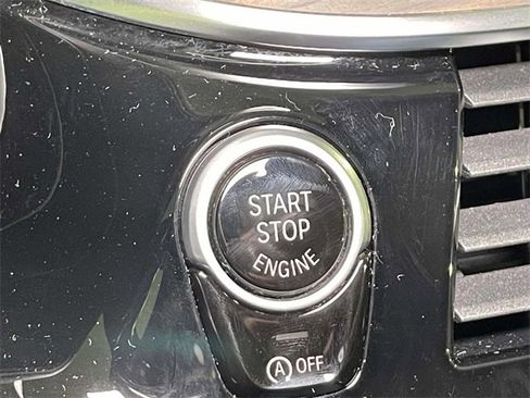 Used 2018 BMW 530i xDrive image 36