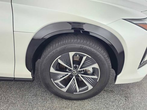 Used 2025 Lexus RZ 300e w/ Accessory Package (P5) FWD image 9