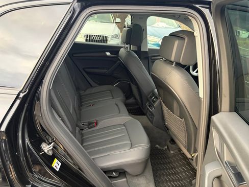 Used 2025 Audi Q5 2.0T Premium w/ Convenience Plus Package image 29