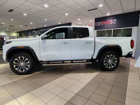 New 2026 GMC Canyon Denali image 2