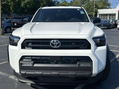 New 2026 Toyota 4Runner SR5 AWD/4WD image 8